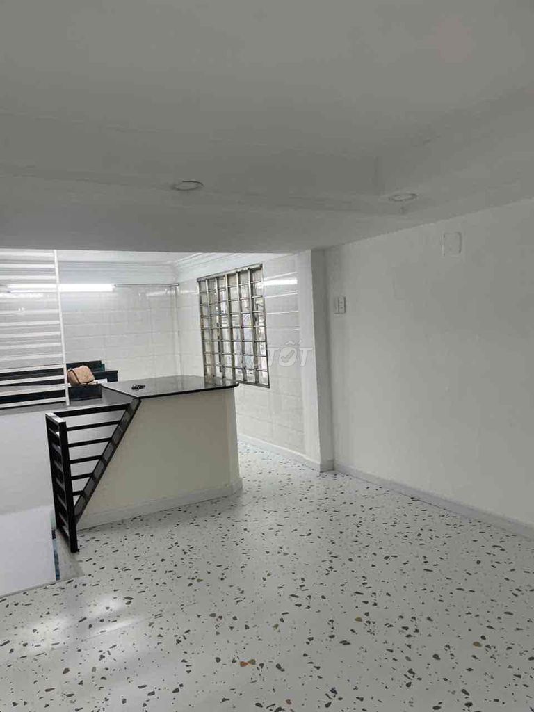 Rent the main apartment-- Cộng Hoà, Tân Bình.