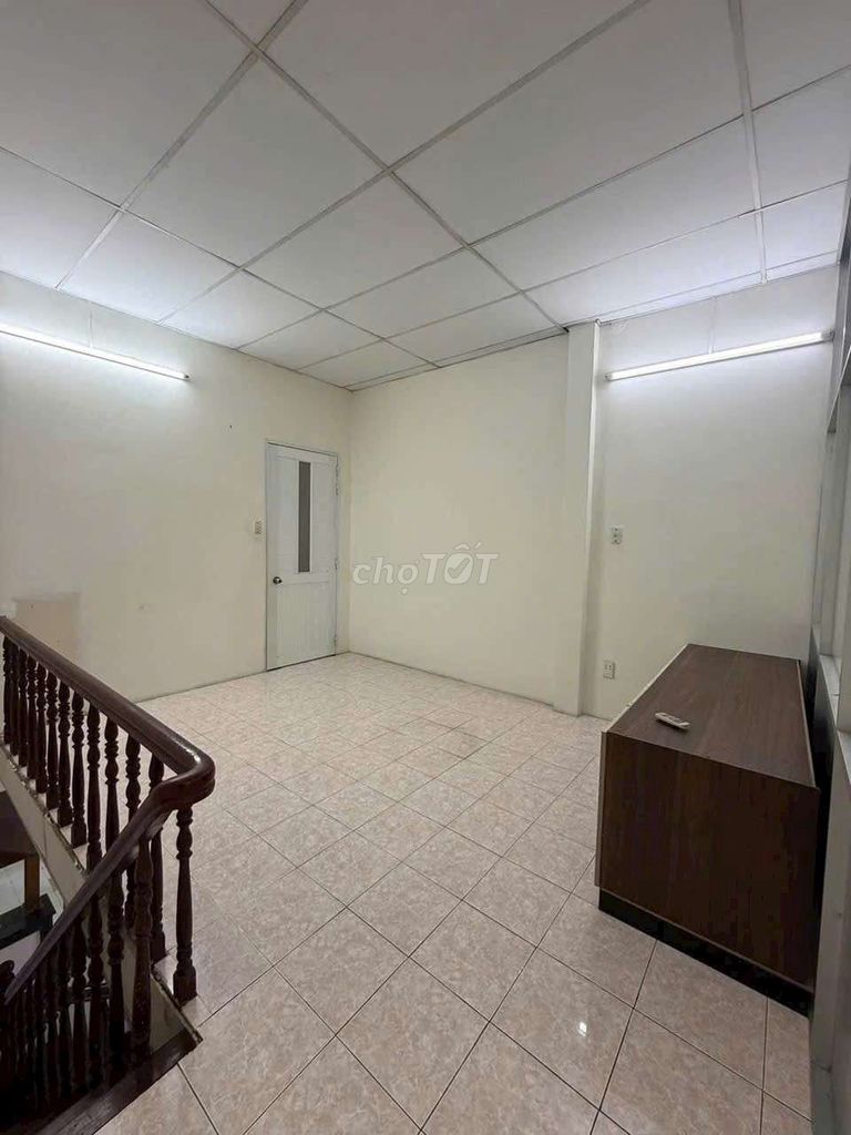House 4*15 ground floor car f16 is extremely cheap