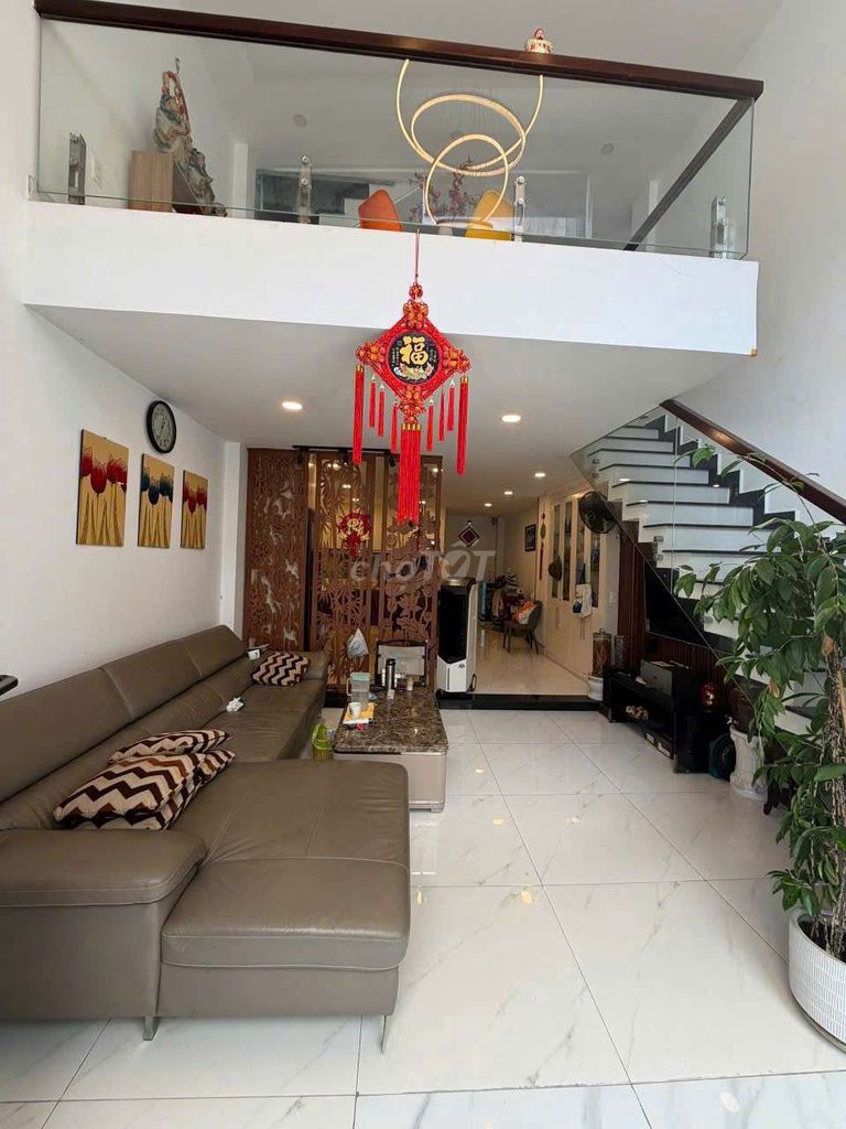 Rent a five-story Lê Trực-7. Bình Thạnh - 4 bedroom - full interior