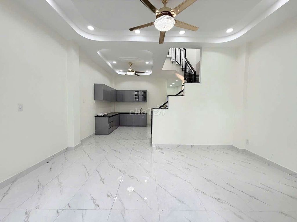 Rent two floors of Nguyễn Thượng Hiền 3 bedrooms -1 - footed hill