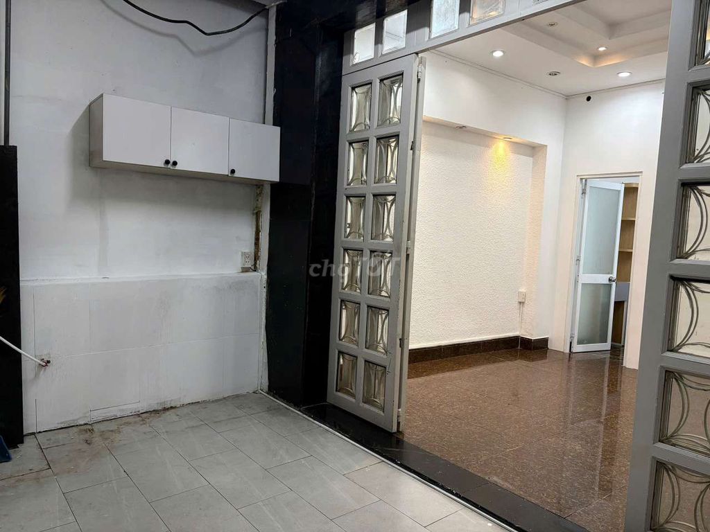 nc 4.10 x10 Ung Văn Khiêm(25). QQ.Bình Thạnh