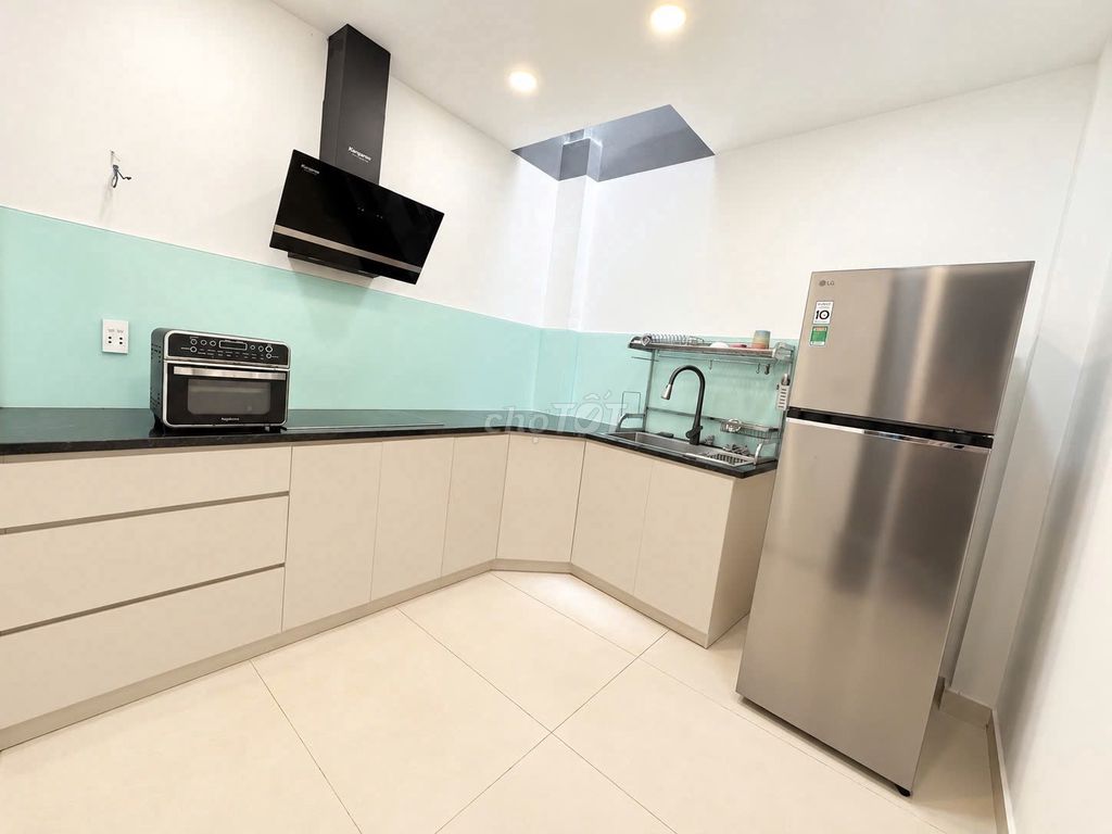 Tôn Thất Thuyết Street fountain house - 3 bedroom 3 toilets - ready inside