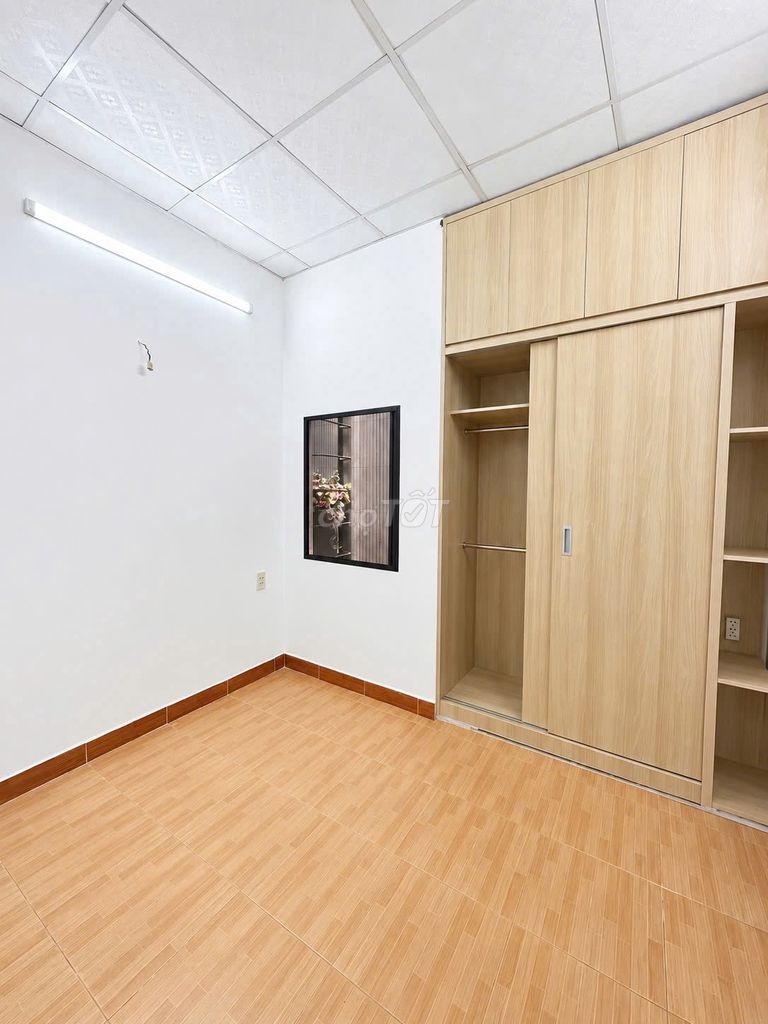 Tôn Thất Thuyết Street fountain house - 3 bedroom 3 toilets - ready inside