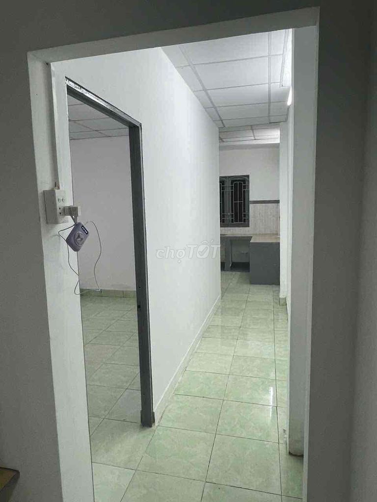 4 x 20th alley front 1 4th floor