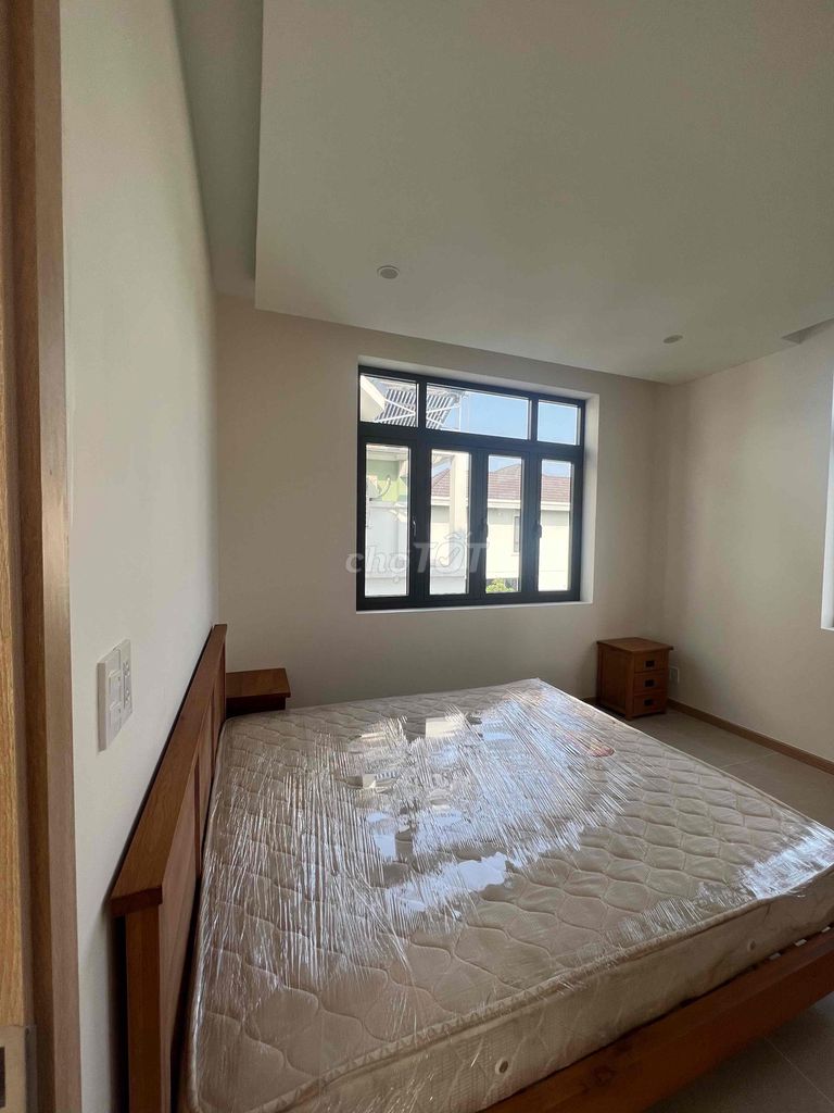 Rent the Kadc Liên Phường District 9 near Global City for 35 million a month.