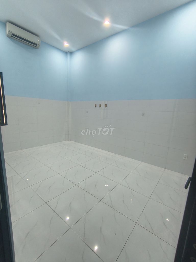 Level 2 bedroom. 102 Tăng Nhơn Phú A.