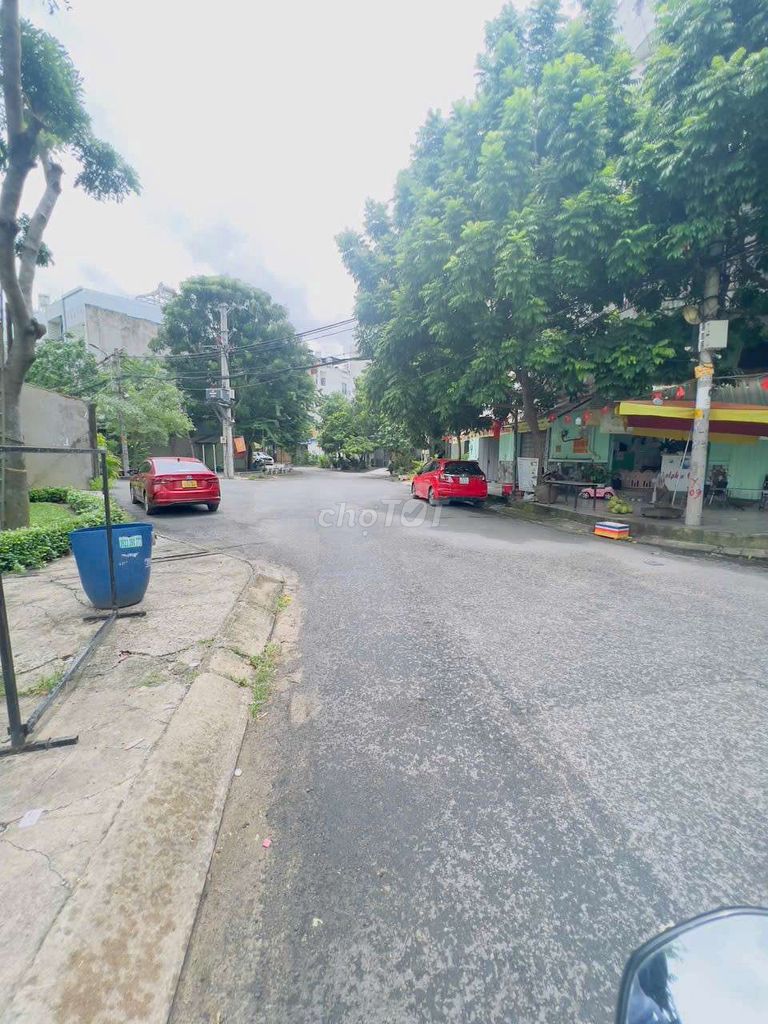 Rent 5 x 20 meters near the 6th market. 16 Gò Vấp place 16 million.