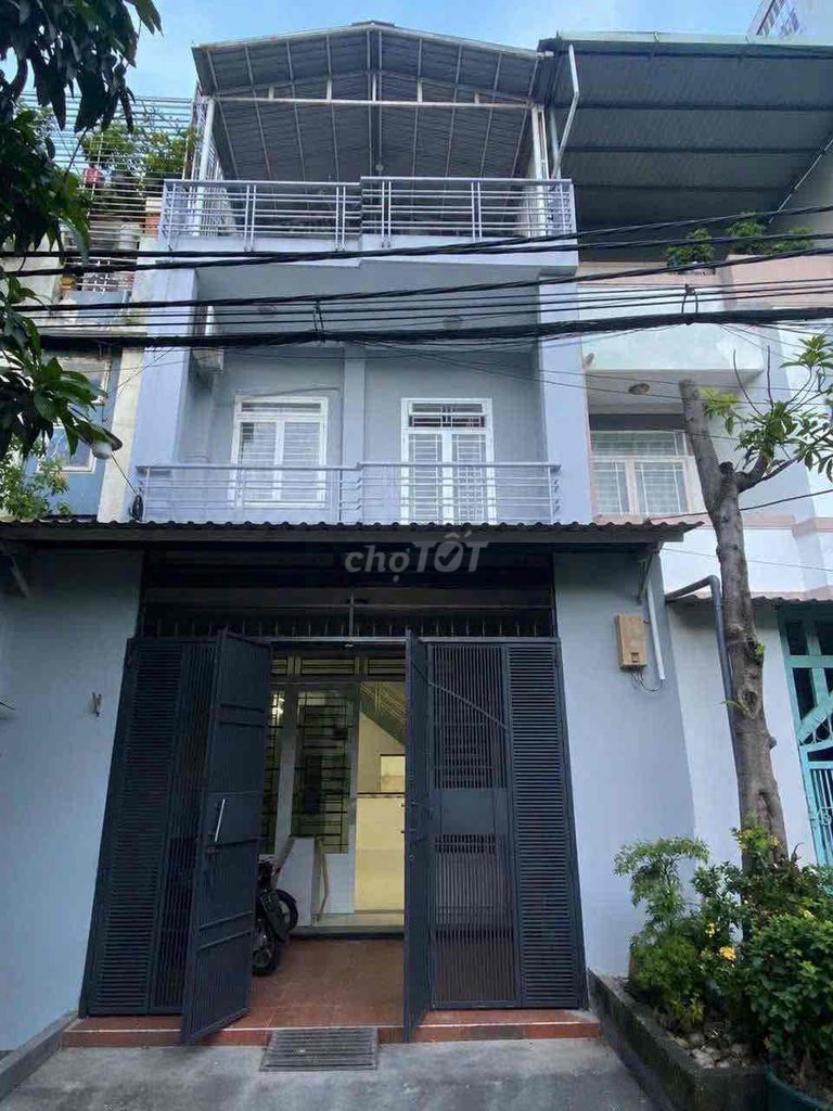 House 1 :1 4 4 4th floor bedroom 5 x 18 meters 7th Street Hoàng Quốc Việt Hoàng Quốc Việt