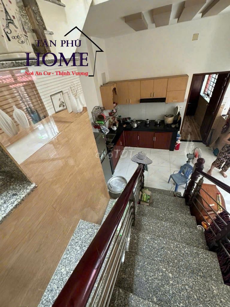 Villa mini Alley 4 m New Year's Mountain & New Year's Coming 9 x 9 meters .5 "3 bedrooms"