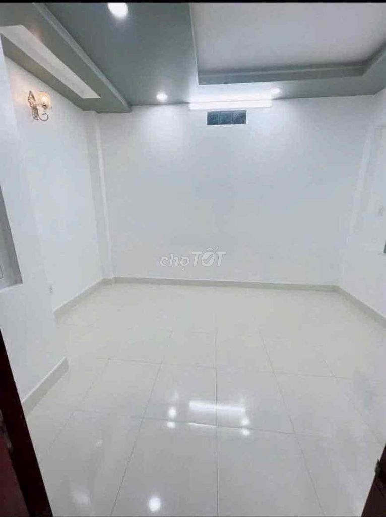 Rent the alleyhouse 1/ Quang Trung (4 x15 m) second floor bedroom 14 million
