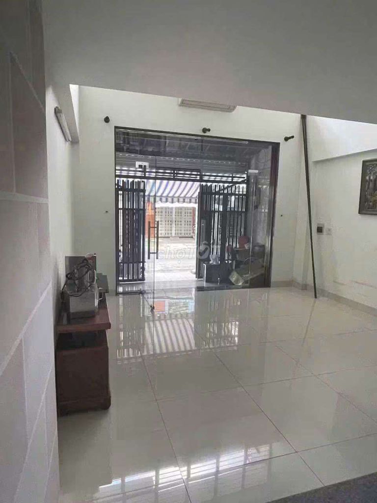 Rent an R/C/11/11 Tân Kỳ Tân Quý - 1 3rd floor bedroom 2 toilet - cheap