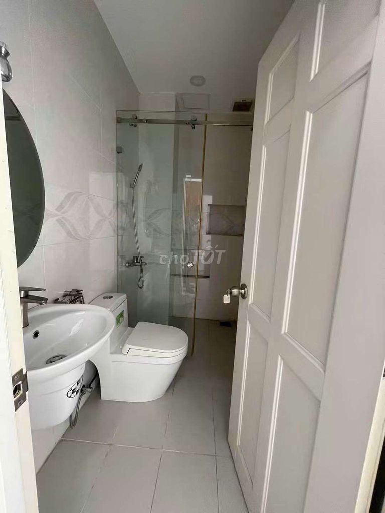 Rent an R/C/11/11 Tân Kỳ Tân Quý - 1 3rd floor bedroom 2 toilet - cheap