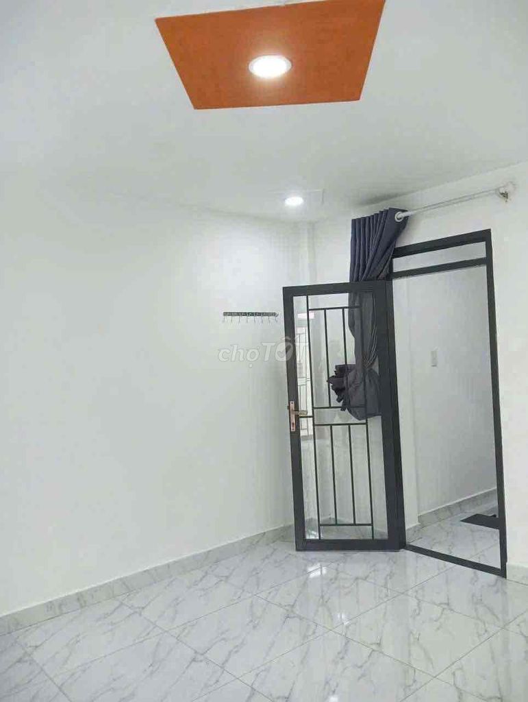 We'll rent it to an alley.