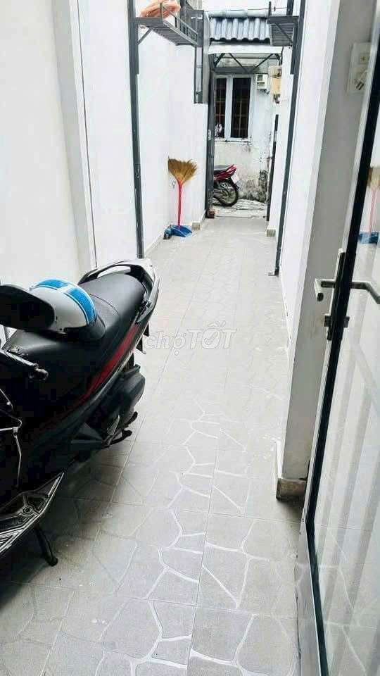 Let's rent the autoway house 1/ Quang Trung-7.11 Gò Vấp(4 x11 m))-3 bedroom 3 bedroom 3 toilets - 10.5 million/t