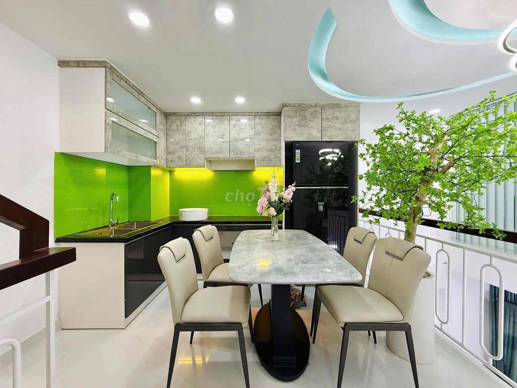 New home is 35 meters 1 L 2 floors of st 2 bedroom 3 toilets Quang Trung
