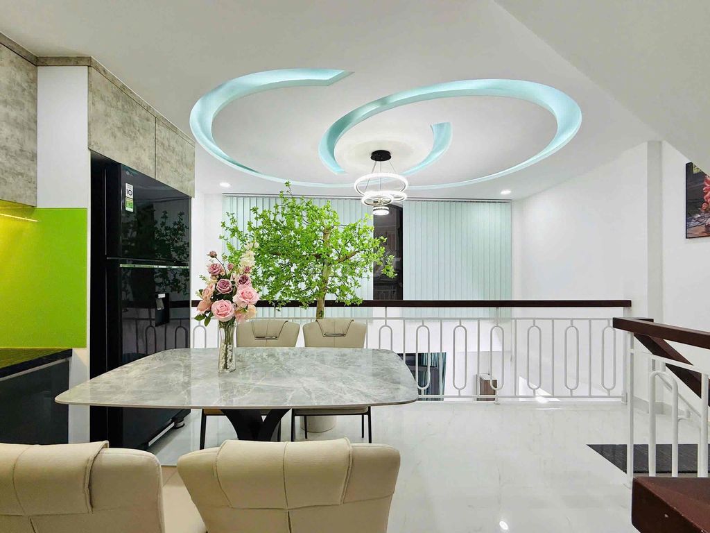 New home is 35 meters 1 L 2 floors of st 2 bedroom 3 toilets Quang Trung