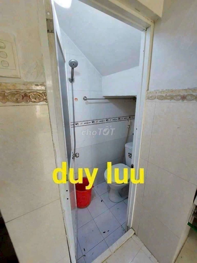 Rent a Mat tien Hà Tôn Quyền District 11