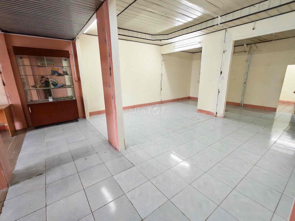 Rent a cheap cash house
