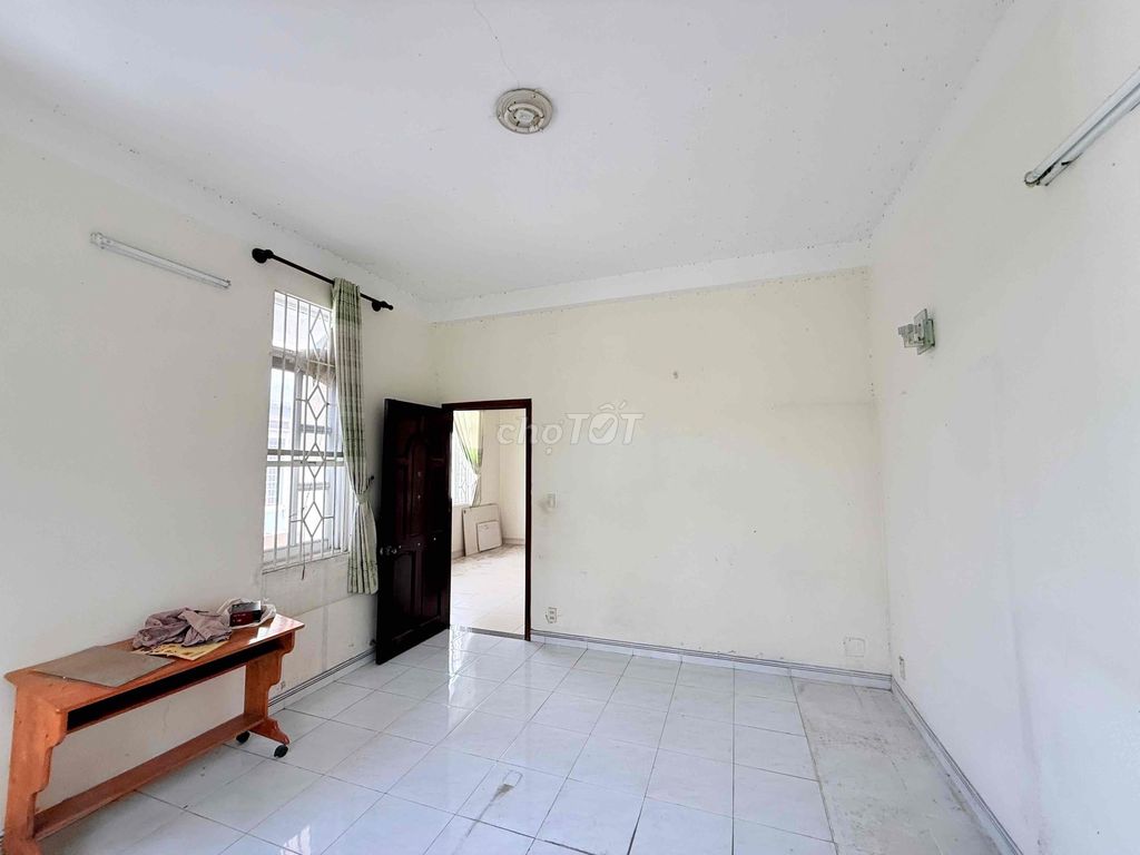 Rent for the Kadc LaTian villa, area: 160 meters2, 22 million.