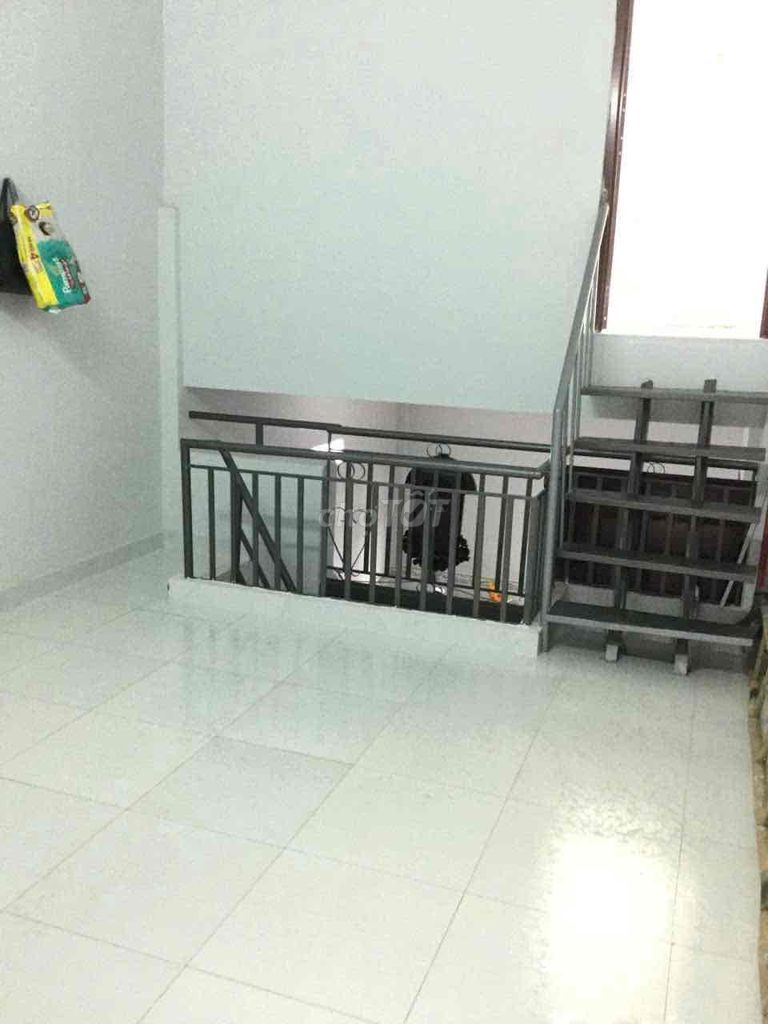 The new clean house is 80 meters per floor, 2 p sleep-right Hẻm 551 Lê Văn Khương