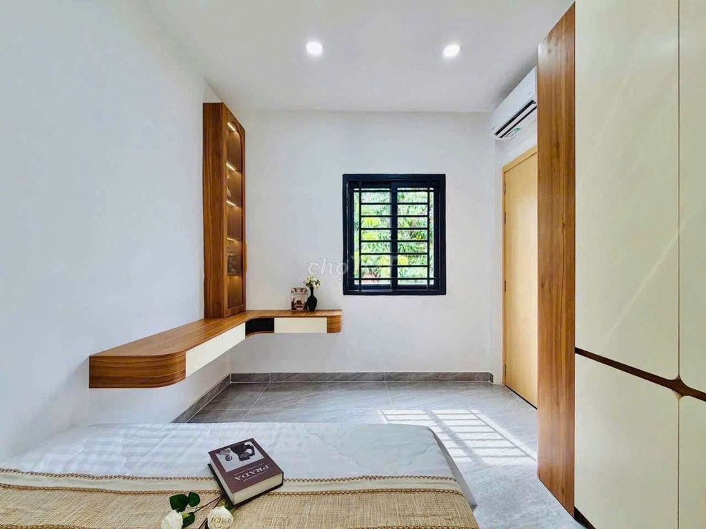 Let's rent out the two-way corner of phạm văn chiêu Gò Vấp (4 x11 m) 3 bedroom-$14 million.