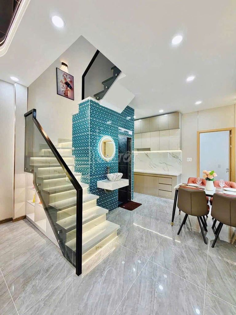 Let's rent out the two-way corner of phạm văn chiêu Gò Vấp (4 x11 m) 3 bedroom-$14 million.