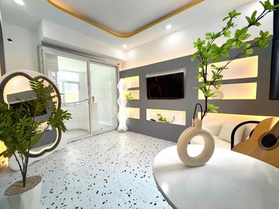 Room service one bedroom-two balcony bedroom. Top of the 50-75-foot-two-foot shower bathroom in the 1st county.