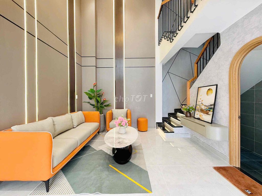 Rent a new street building full interior like Huỳnh Văn Nghệ-712.