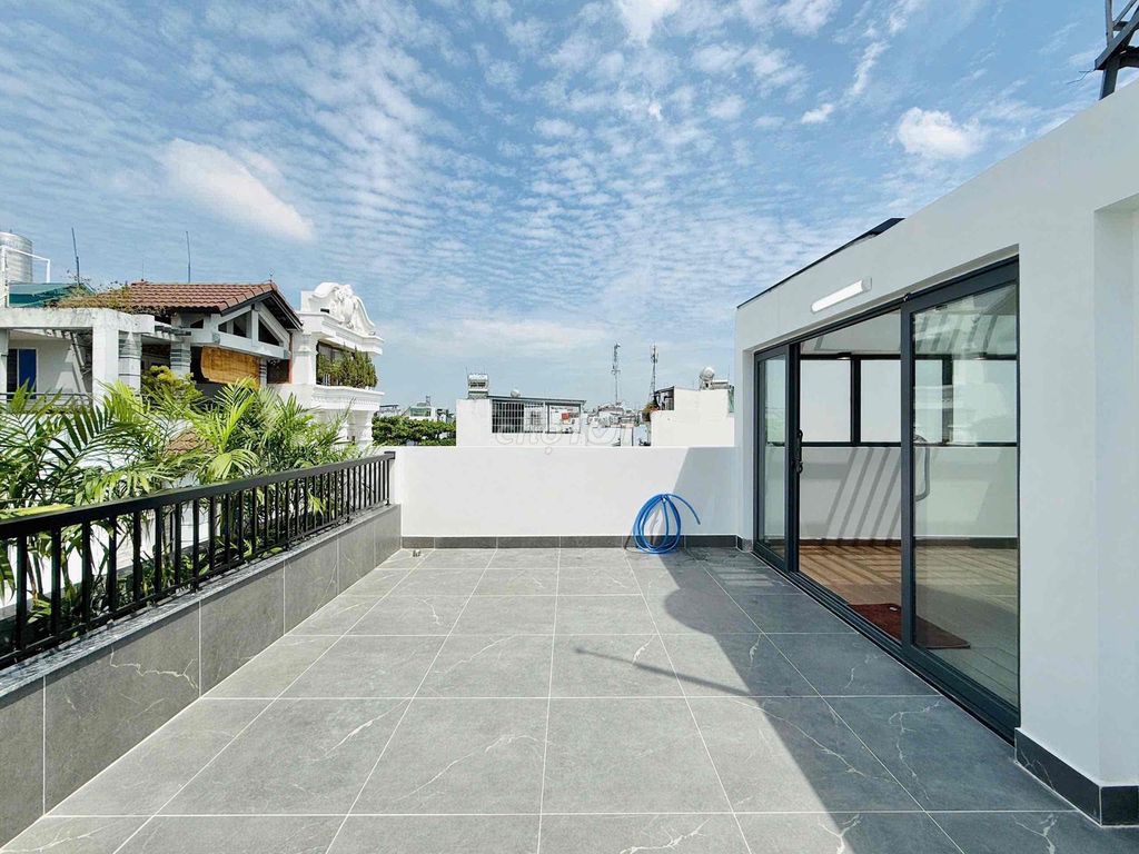 Rent a new street building full interior like Huỳnh Văn Nghệ-712.
