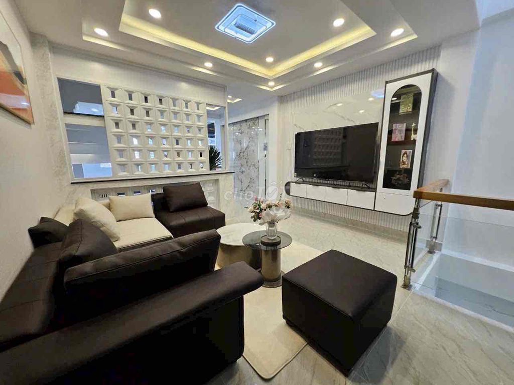 Renting the original four bedrooms 5 full toilets new số 53 alleyway