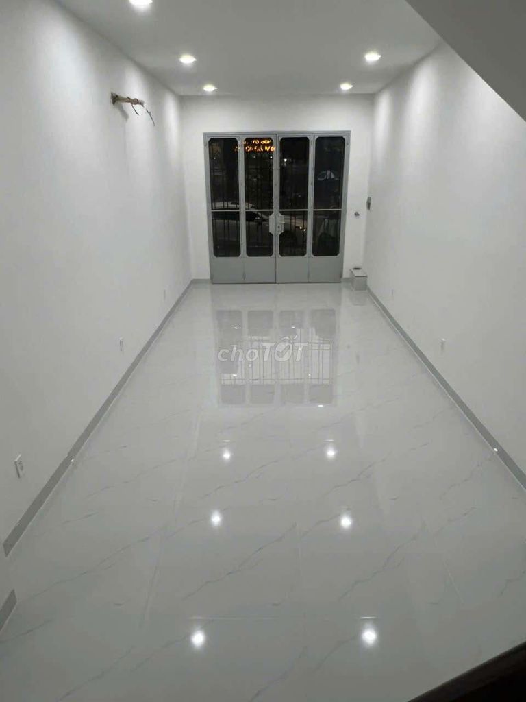 Rent a Lê Hồng Phong cash house, 10-room district. Trader