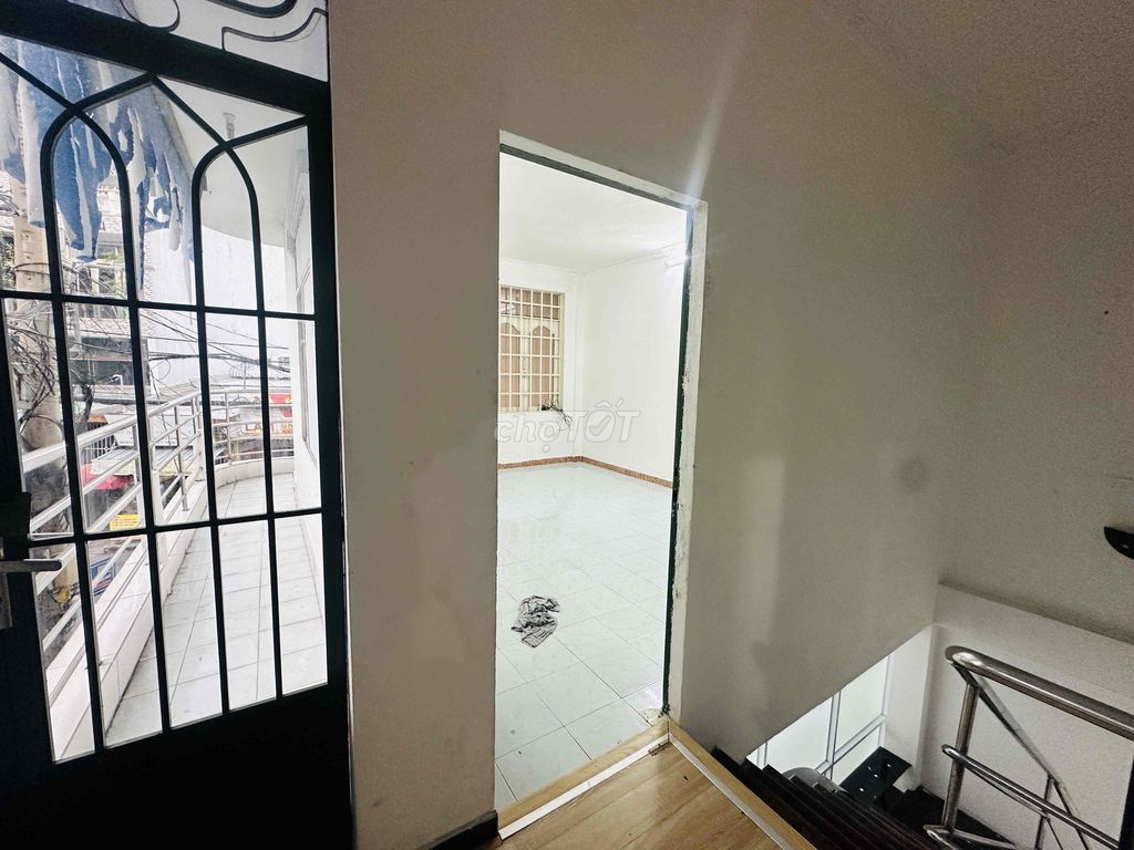 Rent a 405/ Thống Nhất-7-3. 16/4 m. 13m. 2 bedroom 2 toilets