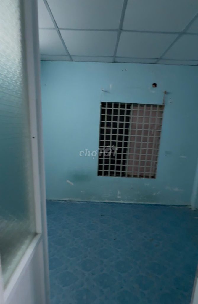 Renting a street house 12