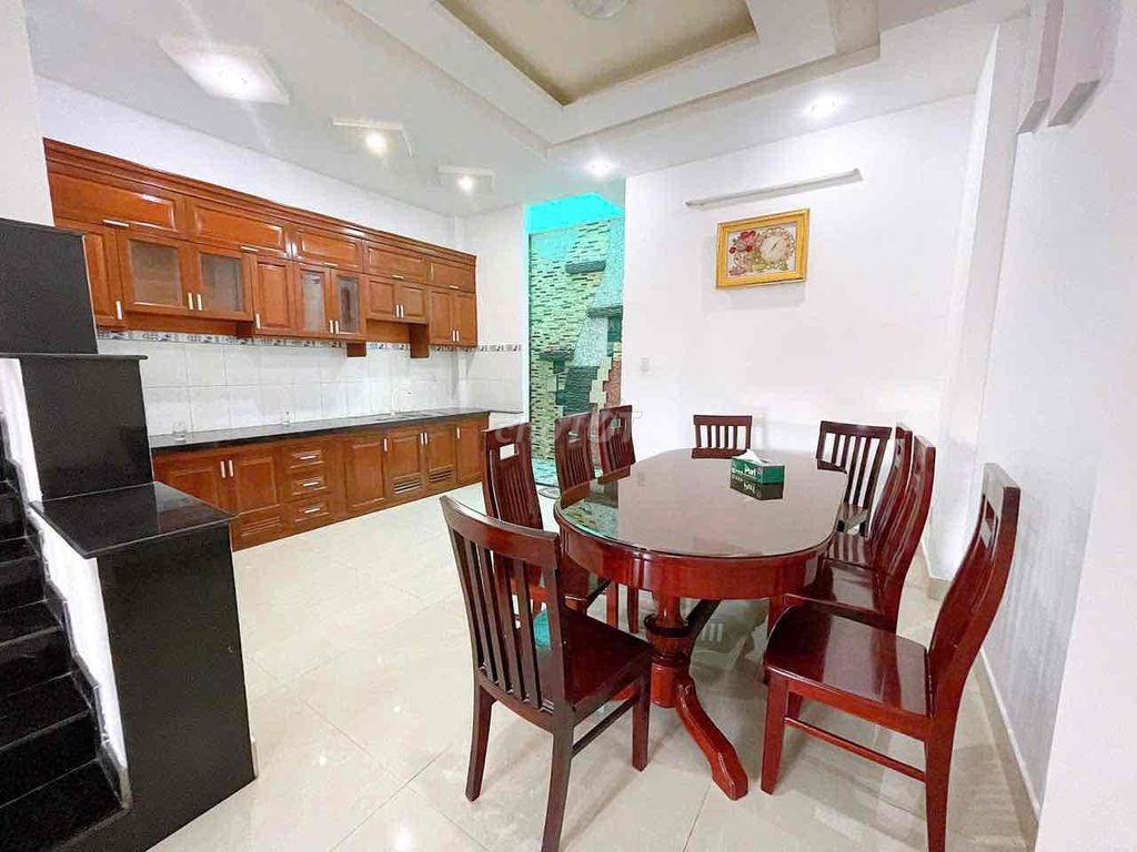 Tx 25 rent house 12 houses 10 million a month. 5*17 4 p stupid.