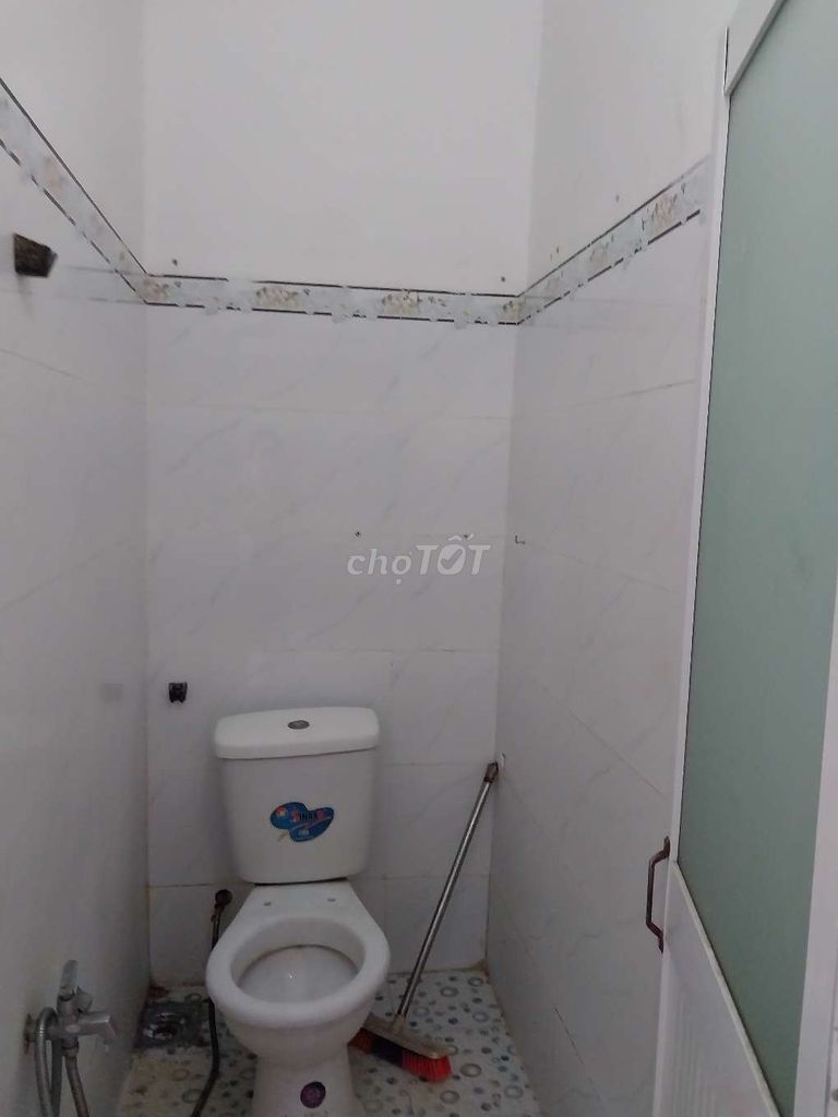 House 1 st 1 st floor, Thạnh Xuân, District 12.