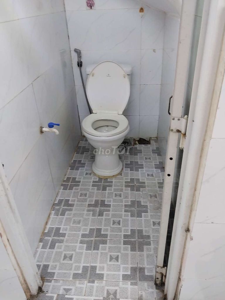 House 1 st 1 st floor, Thạnh Xuân, District 12.