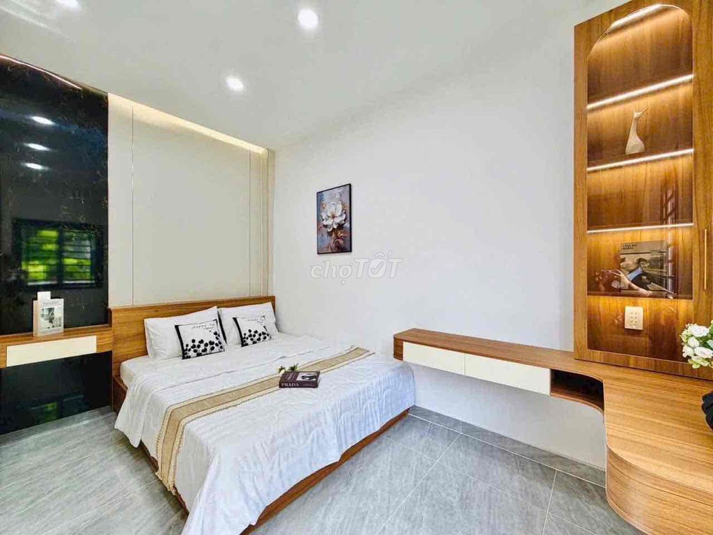 for rent: 4 x11 for 14 million