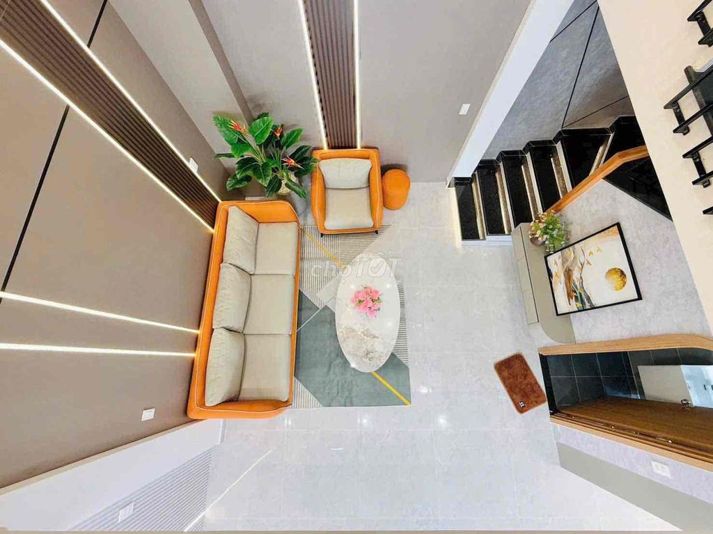 Rent 5 x 7%, 1 million, 1 .3 floors, 20 million.