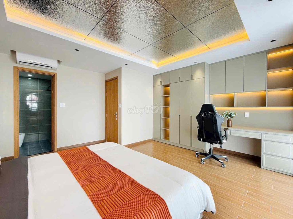 Rent 5 x 7%, 1 million, 1 .3 floors, 20 million.