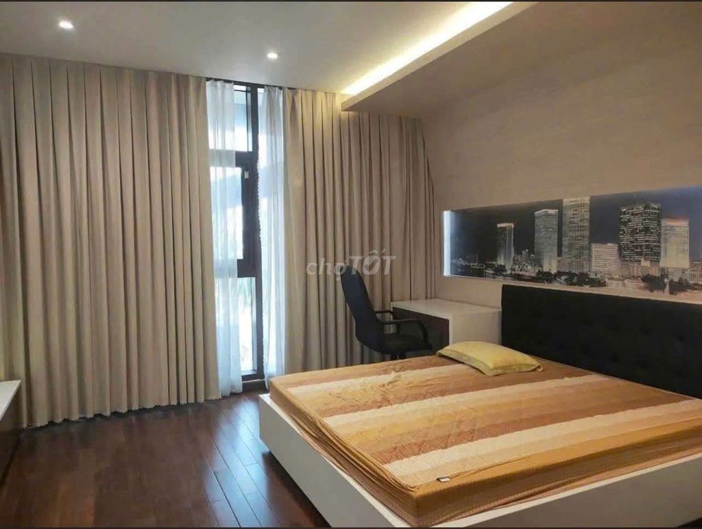 Rent a nice house-- Cao Đức Lân, District 2.