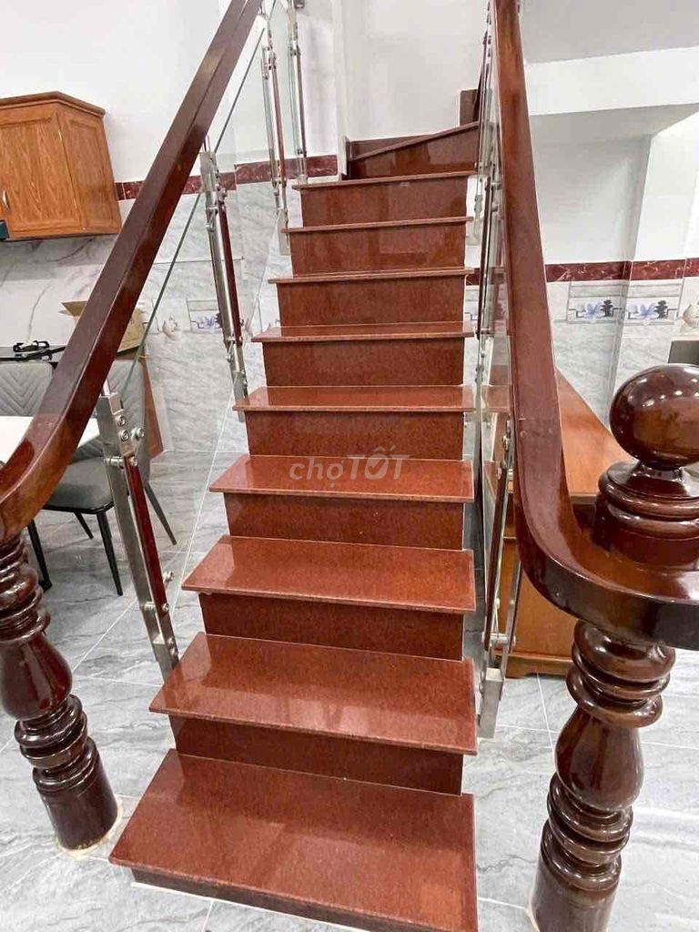 Rent Mt 4 x17 for 10 million