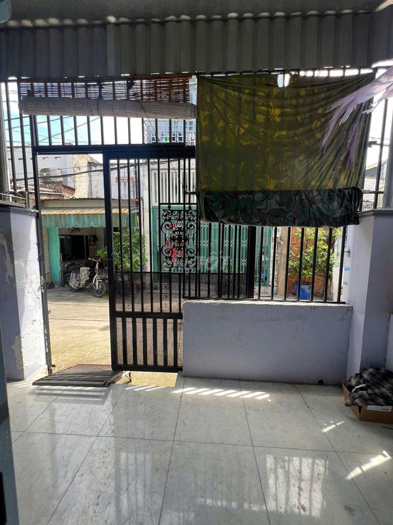 The square root of 1 st floor 1 st floor 3.7 x14 meters, near the drop of 3 Lê Lợi delivered ql22