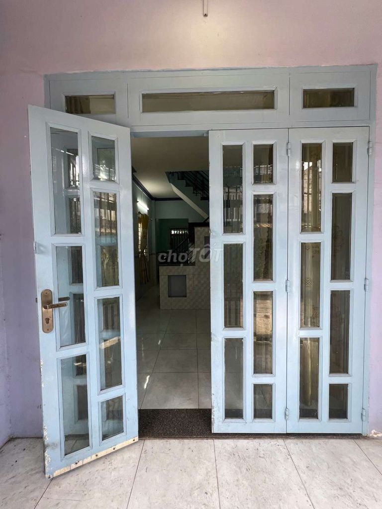 The square root of 1 st floor 1 st floor 3.7 x14 meters, near the drop of 3 Lê Lợi delivered ql22