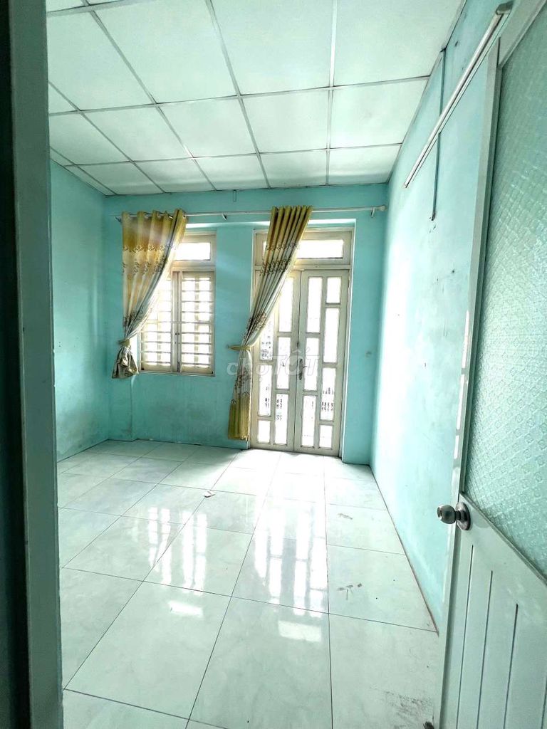 The square root of 1 st floor 1 st floor 3.7 x14 meters, near the drop of 3 Lê Lợi delivered ql22