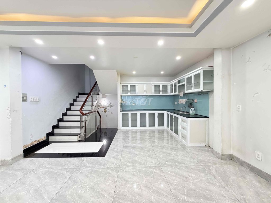 The original home has all its furniture at Pengang Road, Gò Vấp.