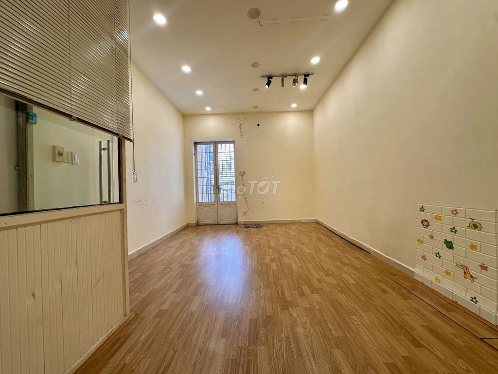 The owner rented the house quickly.