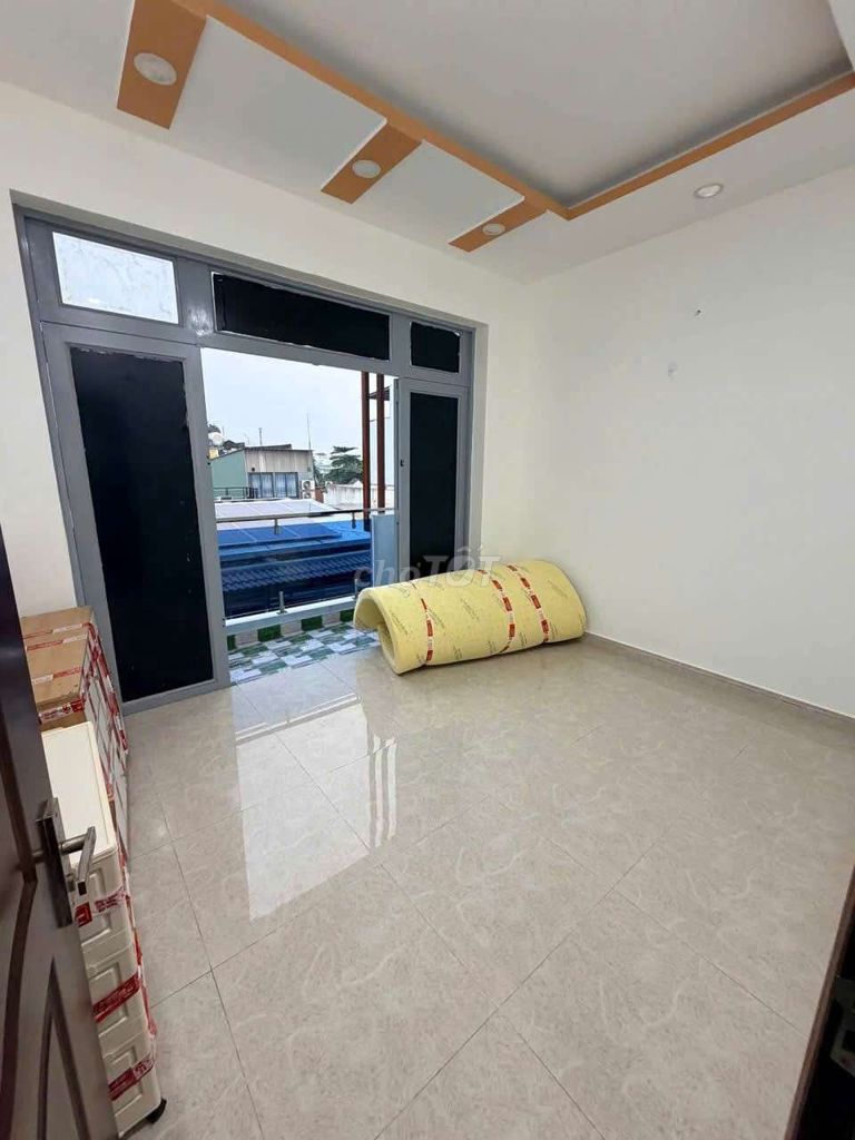 Renting Hương Lộ 2 alleys: 4 meters 12 meters 1 MM 3 floors, 4 bedroom 3 toilets