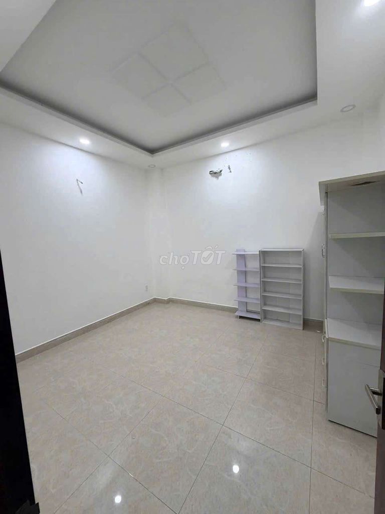 Renting Hương Lộ 2 alleys: 4 meters 12 meters 1 MM 3 floors, 4 bedroom 3 toilets