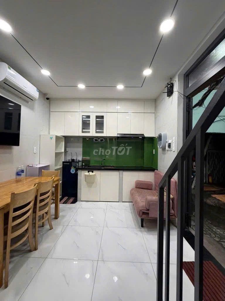 Rent two bedrooms, three full bathrooms, Trương Định interiors, 3 out of 12.5 million a month.