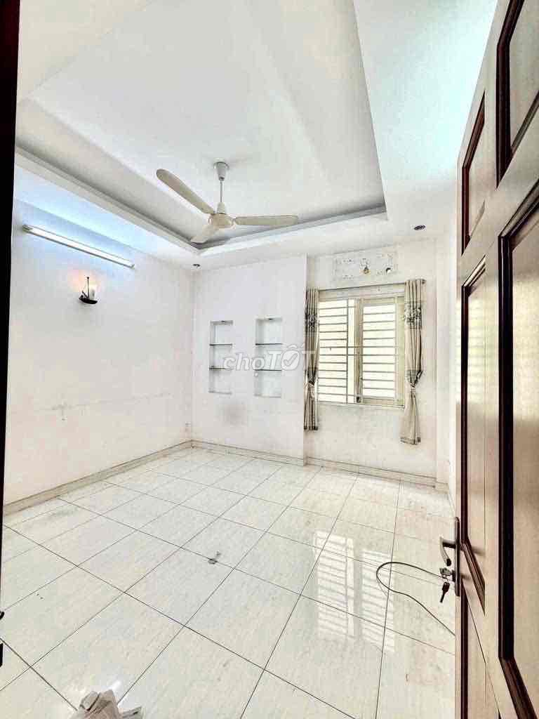Rent the house cheaply. 6th Street rocket at 15 million.